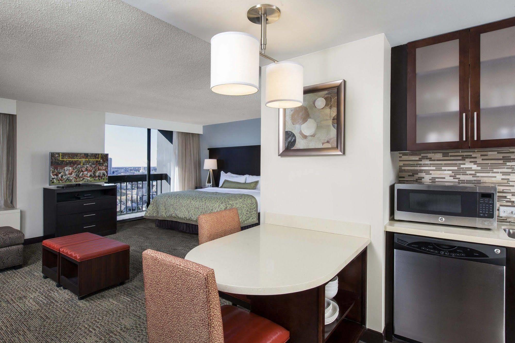 Staybridge Suites Atlanta - Midtown By Ihg Buitenkant foto